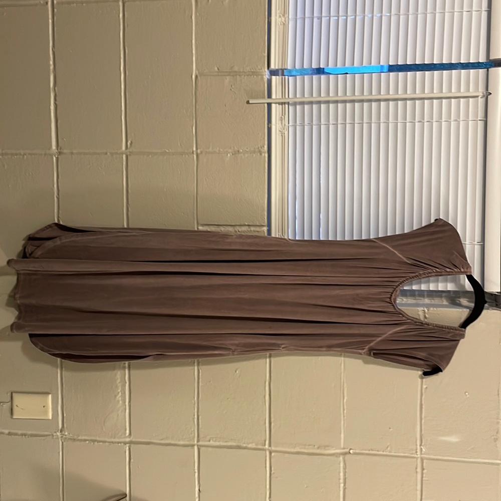 Petite Large rust Cato dress with (R,L) pocket and (R,L) slits